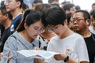 奥运女篮资格赛：法国次节打出攻击波 中国半场落后20分